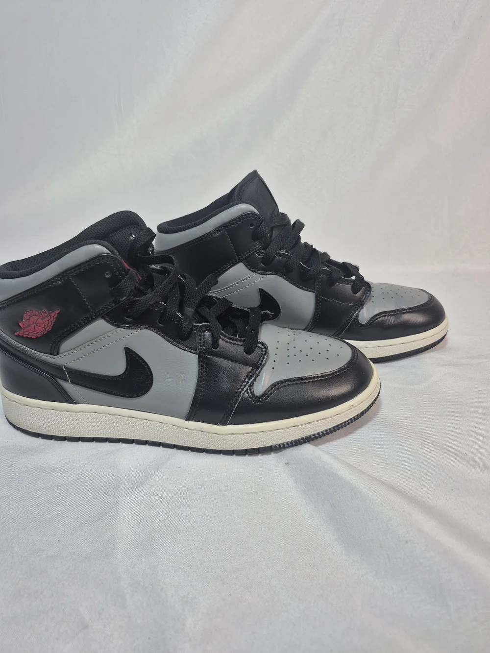 NIKE AIR Jordan 1 Mid-Top Sneakers in Black, Gray with Red Accents